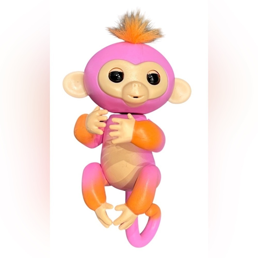 WowWee Fingerlings Interactive 5” Pink & Orange Baby Monkey: Works!
